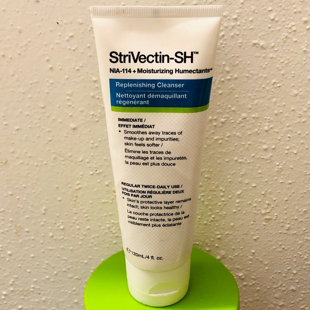New StriVectin NIA-114 Replenishing Cleanser